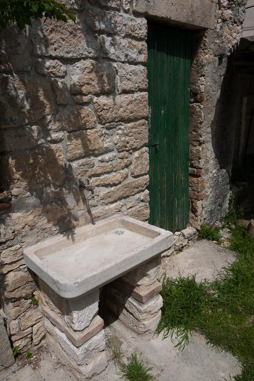 Holiday Home Mihovilovic Premantura Rum bild